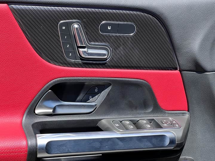 Mercedes-Benz GLB-Class AMG 2023 2023款 AMG GLB 35 4MATIC