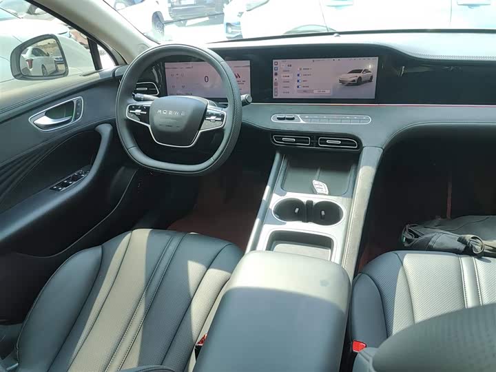 Roewe D7 2025 2025款 DMH 125km 世界冠军卓越版