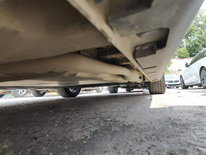 Roewe D7 2025 2025款 DMH 125km 世界冠军卓越版