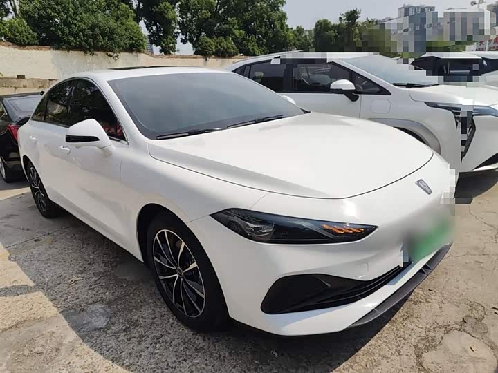 Roewe D7 2025 2025款 DMH 125km 世界冠军卓越版