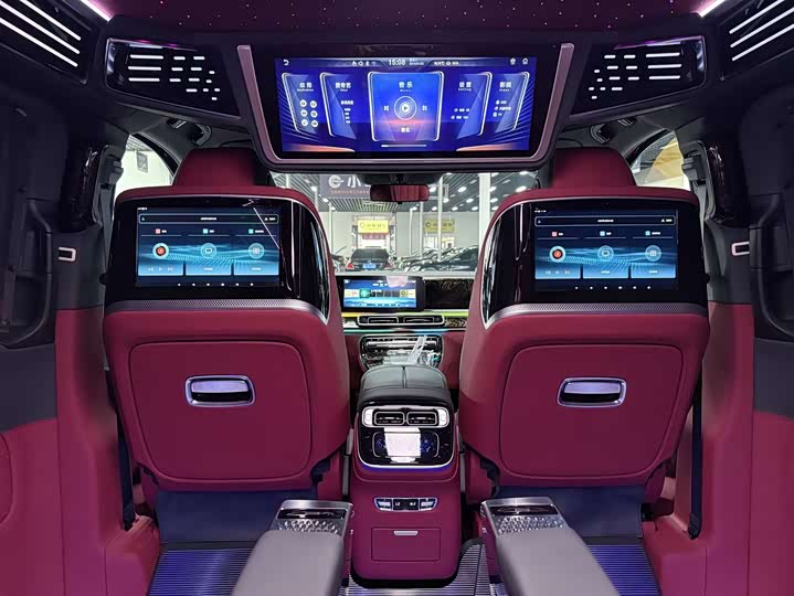 Mercedes-Benz Vito 2024 2024款 2.0T 商务版 7座