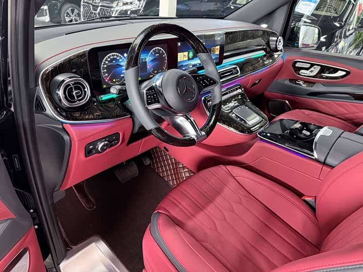 Mercedes-Benz Vito 2024 2024款 2.0T 商务版 7座