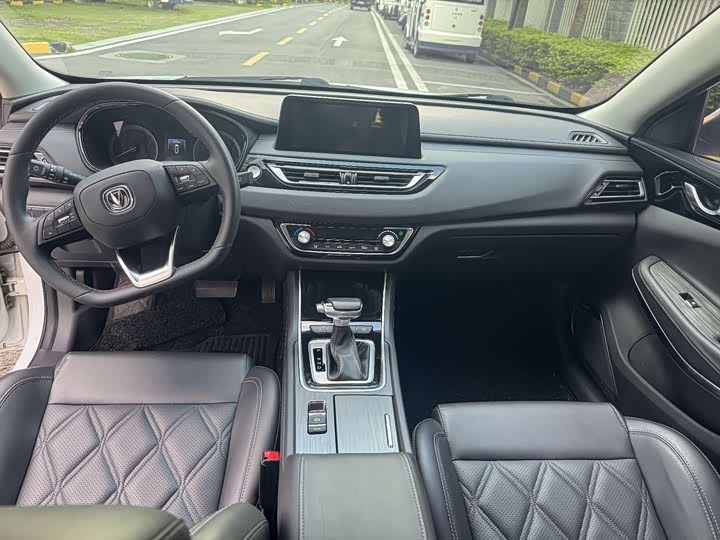 Changan Raeton CC 2022 2022款 蓝鲸版 1.5T DCT尊贵型