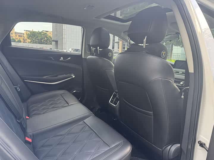 Changan Raeton CC 2022 2022款 蓝鲸版 1.5T DCT尊贵型