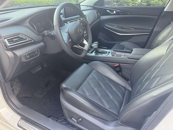 Changan Raeton CC 2022 2022款 蓝鲸版 1.5T DCT尊贵型