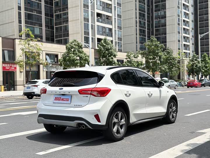 Ford Focus Active 2021 2021款 EcoBoost 180 自动劲潮型