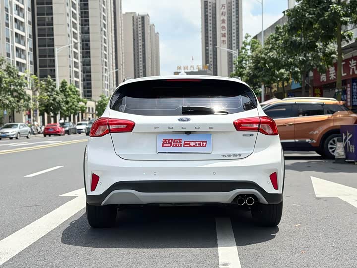 Ford Focus Active 2021 2021款 EcoBoost 180 自动劲潮型