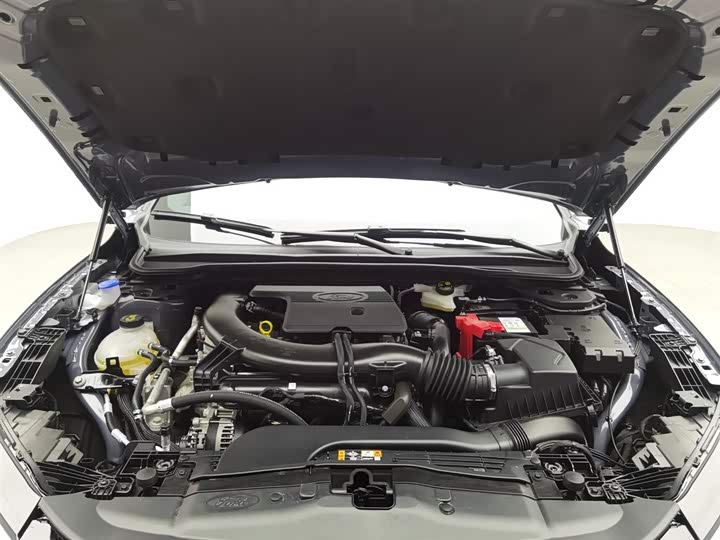 Ford Mondeo 2025 2025款 2.0T EcoBoost 至尊型