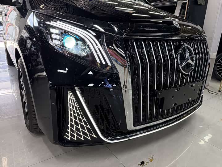 Mercedes-Benz Vito 2024 2024款 2.0T 商务版 7座