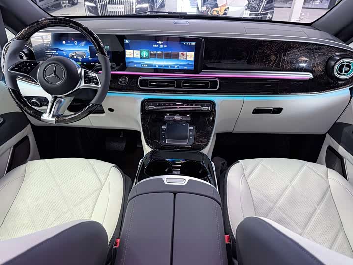 Mercedes-Benz Vito 2024 2024款 2.0T 商务版 7座
