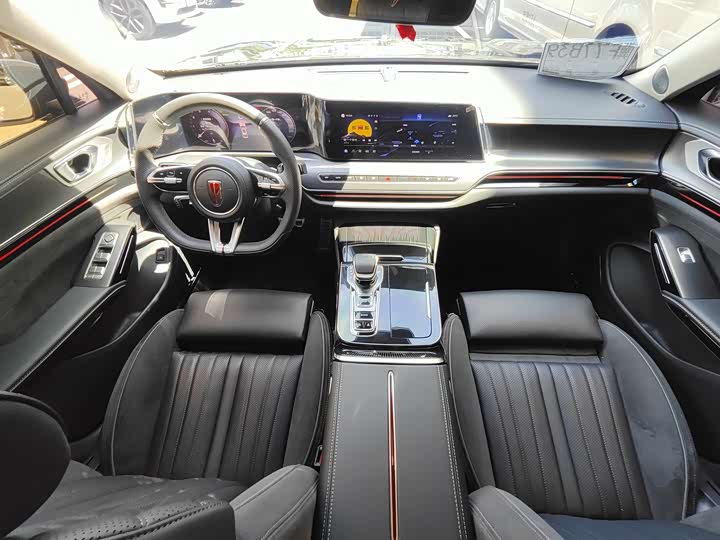 Hongqi H9 2024 2024款 2.0T 旗享 私享风尚版