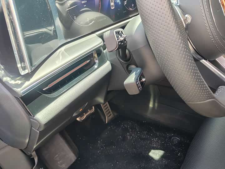 Hongqi H9 2024 2024款 2.0T 旗享 私享风尚版