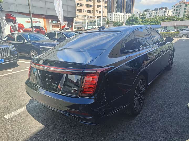 Hongqi H9 2024 2024款 2.0T 旗享 私享风尚版