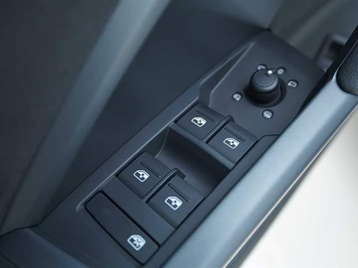 Audi Q3 2024 2024款 35 TFSI 时尚动感型