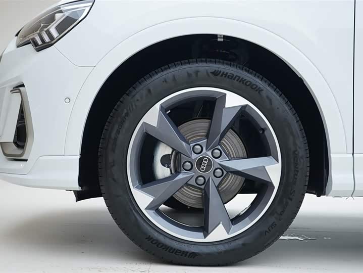 Audi Q3 2024 2024款 35 TFSI 时尚动感型