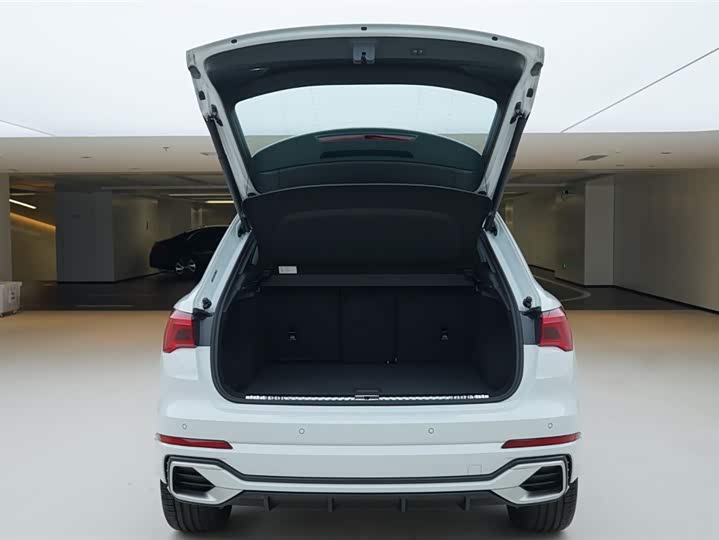 Audi Q3 2024 2024款 35 TFSI 时尚动感型