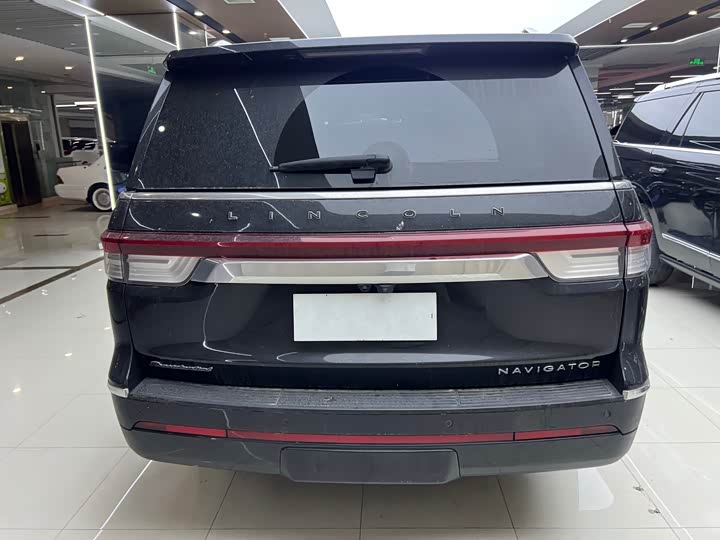 Lincoln Navigator One 2022 2022款 3.5T 领航员壹号