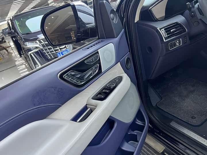 Lincoln Navigator One 2022 2022款 3.5T 领航员壹号