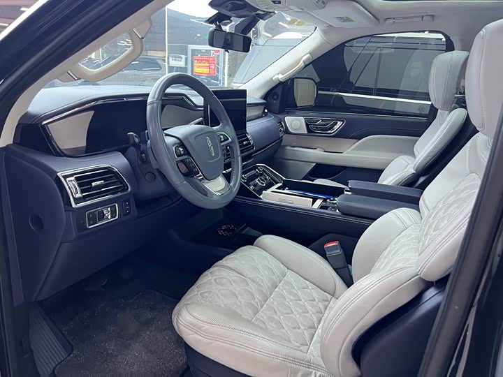 Lincoln Navigator One 2022 2022款 3.5T 领航员壹号