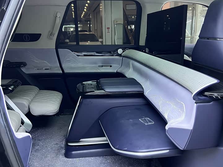 Lincoln Navigator One 2022 2022款 3.5T 领航员壹号