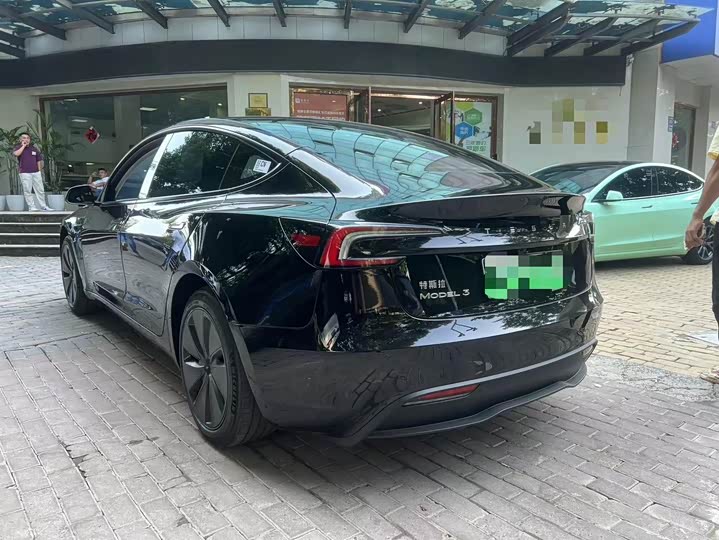 Tesla Model 3 2023 2023款 后轮驱动版