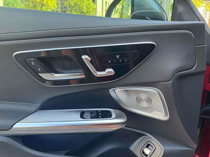 Mercedes-Benz CLE-Class 2024 2024款 CLE 300 4MATIC 动感型轿跑车