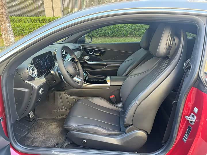 Mercedes-Benz CLE-Class 2024 2024款 CLE 300 4MATIC 动感型轿跑车