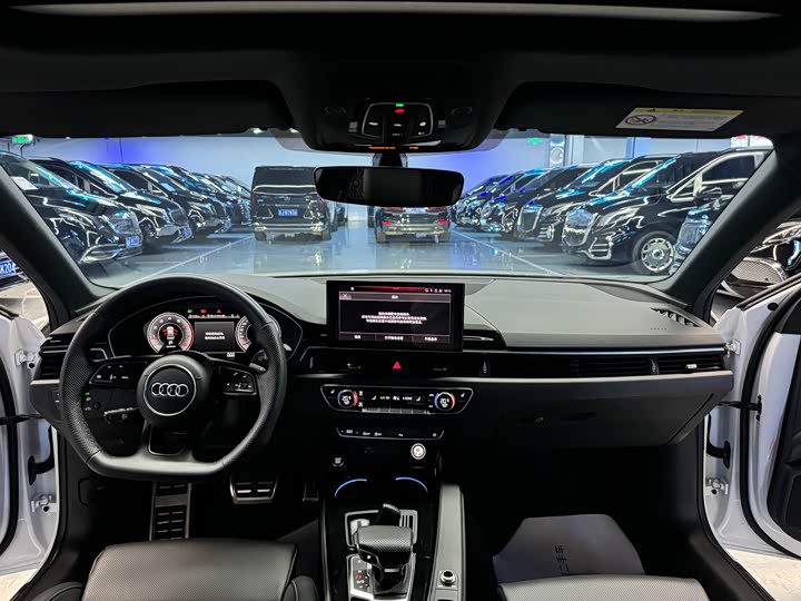 Audi A4L 2024 2024款 40 TFSI 豪华动感型