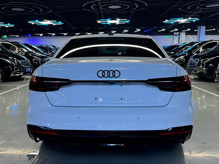 Audi A4L 2024 2024款 40 TFSI 豪华动感型