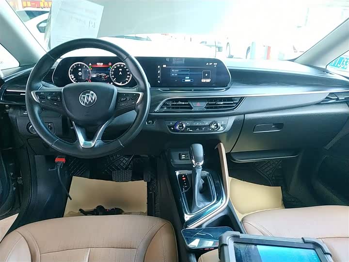 Buick GL6 2021 2021款 323T 轻混动互联豪华型