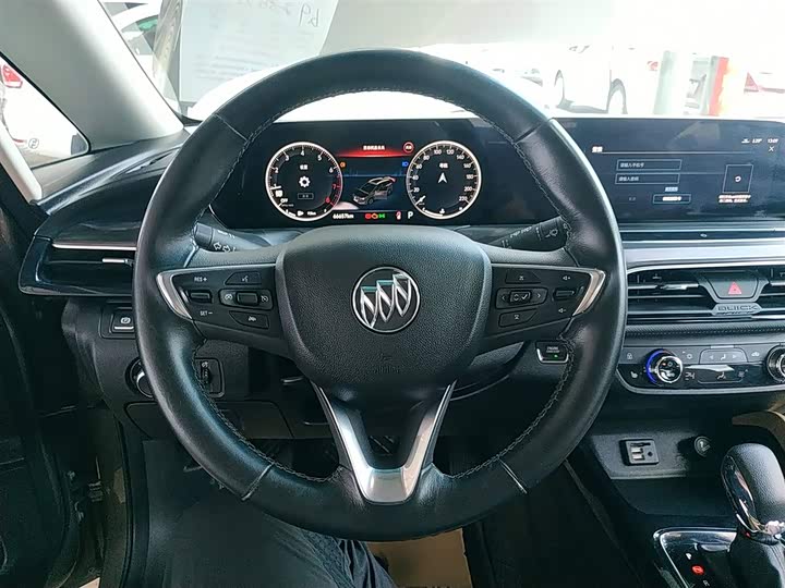 Buick GL6 2021 2021款 323T 轻混动互联豪华型