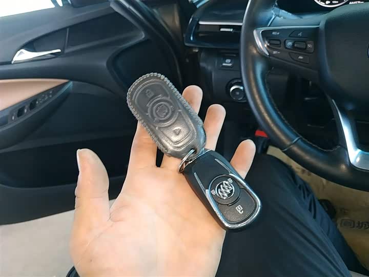 Buick GL6 2021 2021款 323T 轻混动互联豪华型