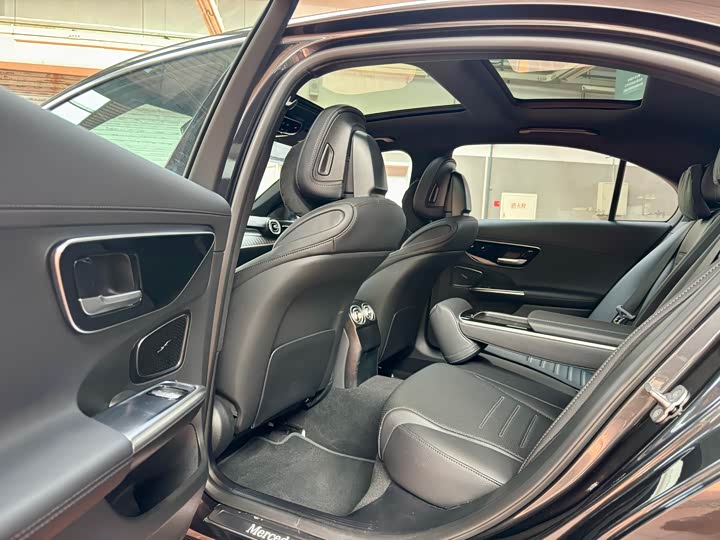 Mercedes-Benz C-Class 2025 2025款 C 260 L 4MATIC 运动版