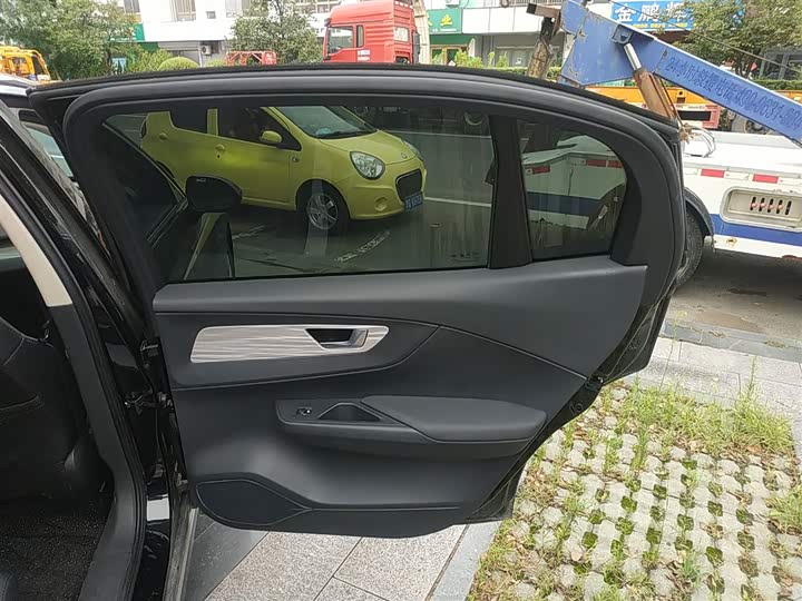 Hongqi E-QM5 2024 2024款 610km PLUS