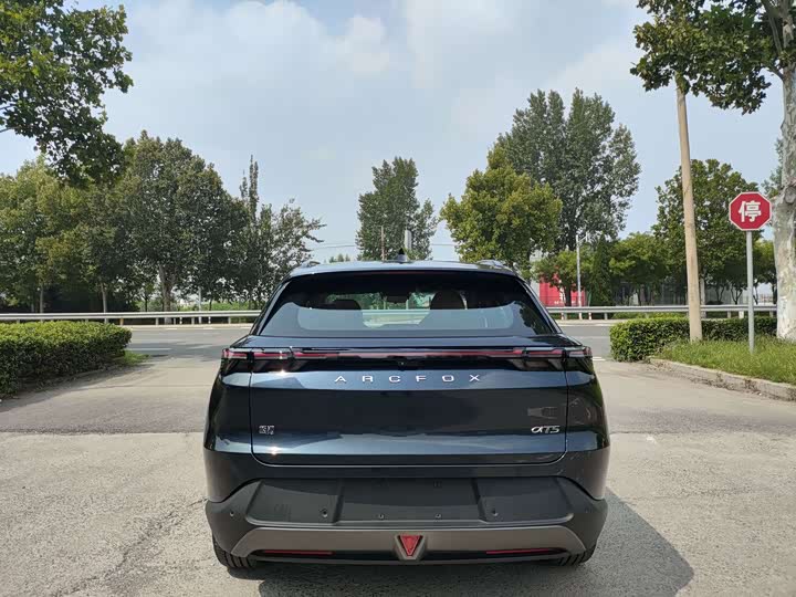 BAIC Arcfox Alpha T5 2025 2025款 520 PRO