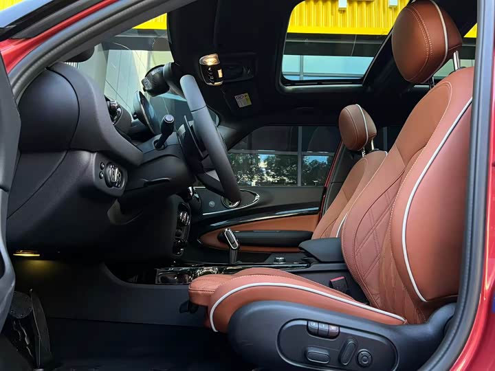 Mini Clubman 2023 2023款 改款 2.0T COOPER S 鉴赏家