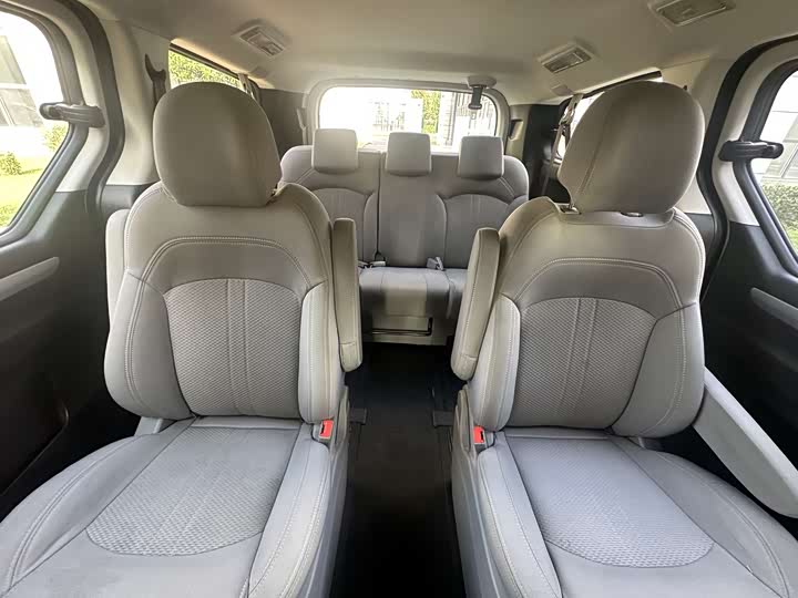 Maxus G10 2022 2022款 2.0T 自动智享版 汽油 7座