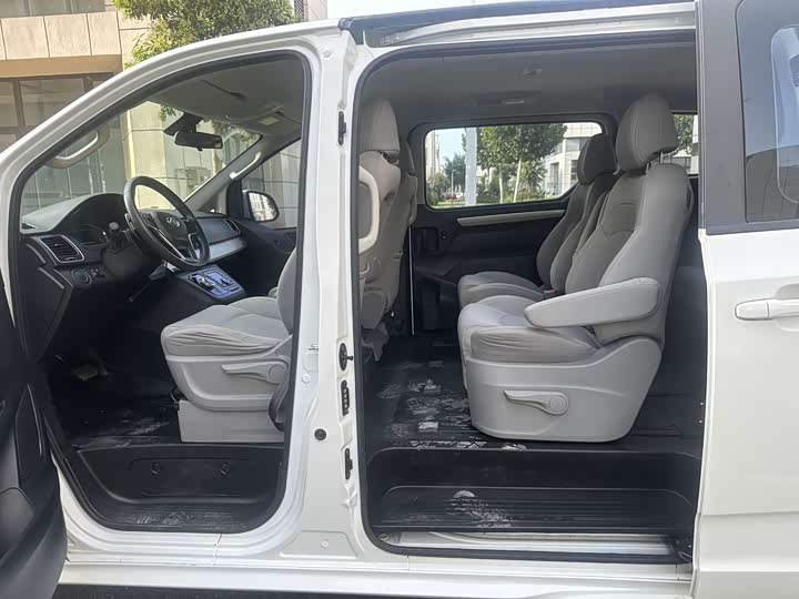 Maxus G10 2022 2022款 2.0T 自动智享版 汽油 7座