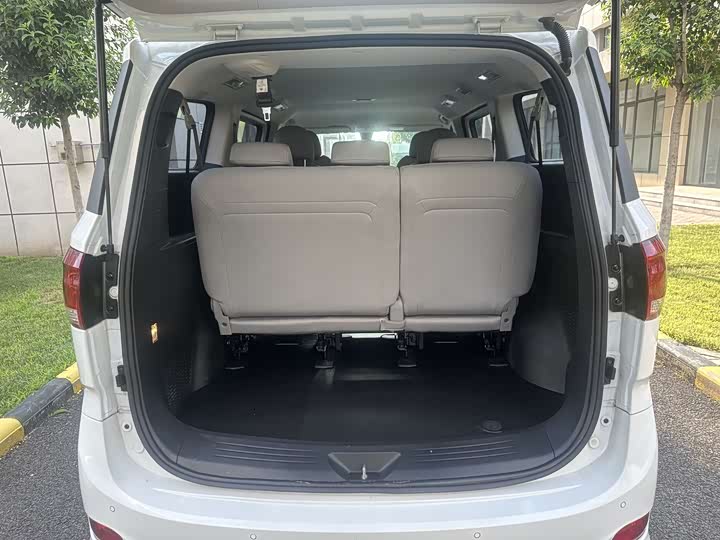 Maxus G10 2022 2022款 2.0T 自动智享版 汽油 7座