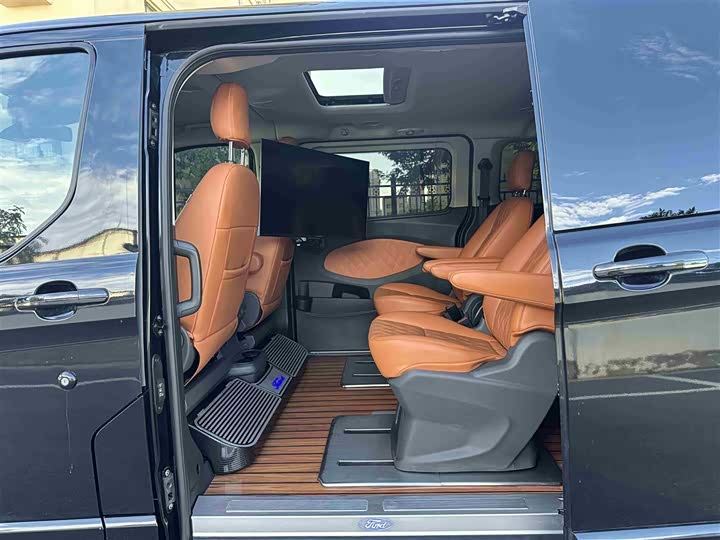 Ford Tourneo 2020 2020款 2.0T 自动精英版 国VI