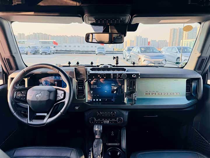 Ford Bronco 2024 2024款 2.3T 大沼泽地