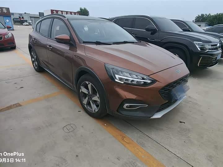 Ford Focus Active 2021 2021款 EcoBoost 180 自动劲潮型