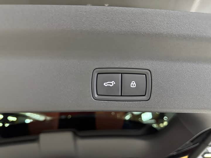 LiXiang L8 2025 2025款 Max 智能焕新版