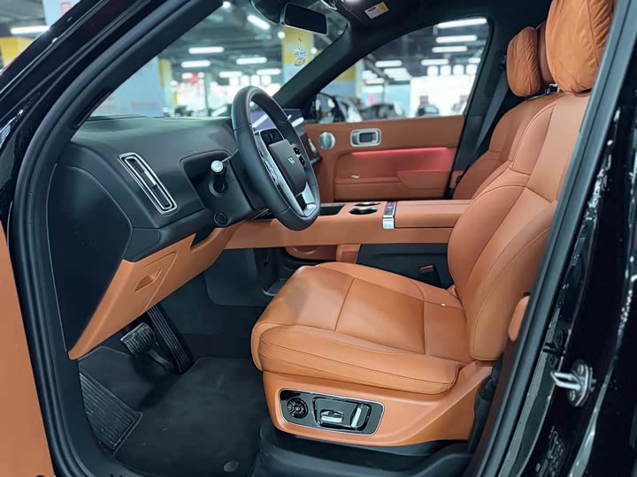 LiXiang L8 2025 2025款 Max 智能焕新版