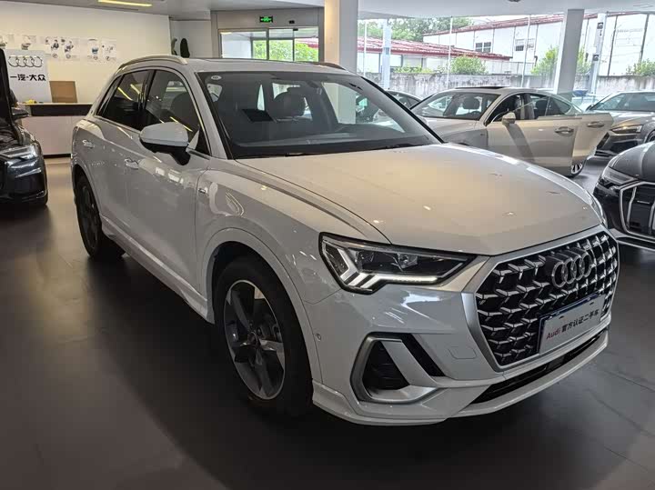 Audi Q3 2024 2024款 35 TFSI 时尚动感型