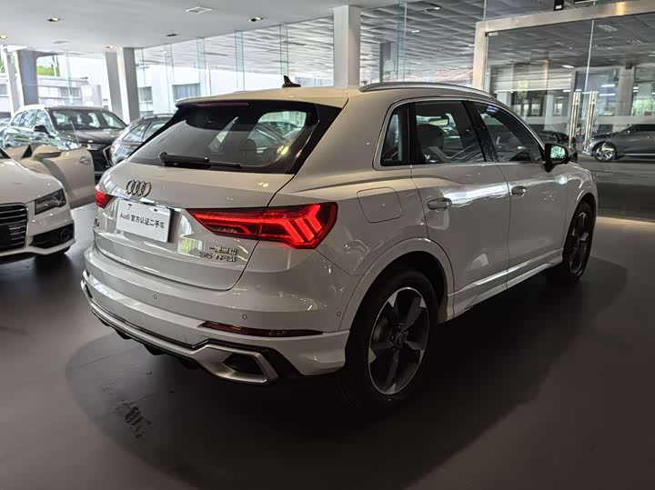 Audi Q3 2024 2024款 35 TFSI 时尚动感型