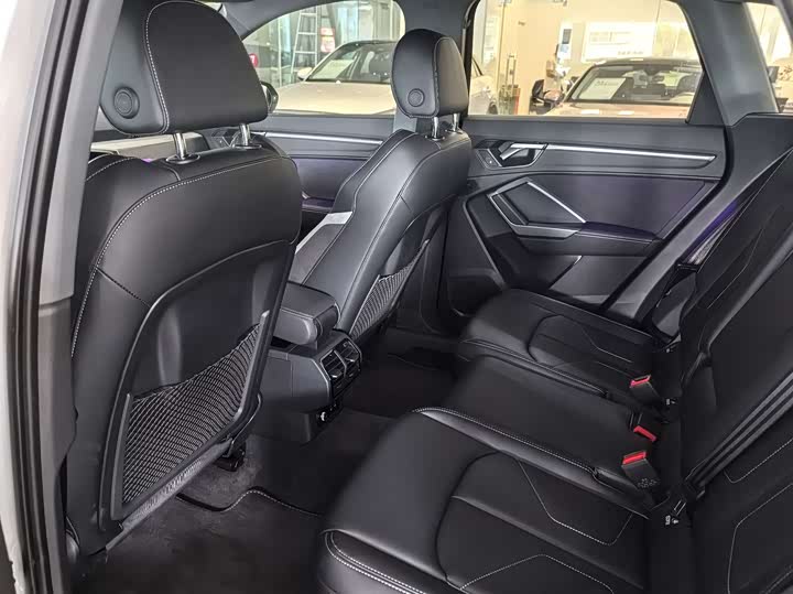 Audi Q3 2024 2024款 35 TFSI 时尚动感型