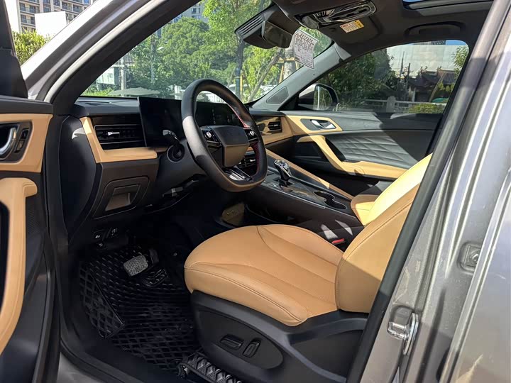 Roewe RX5 2023 2023款 1.5T 尊荣滑屏版