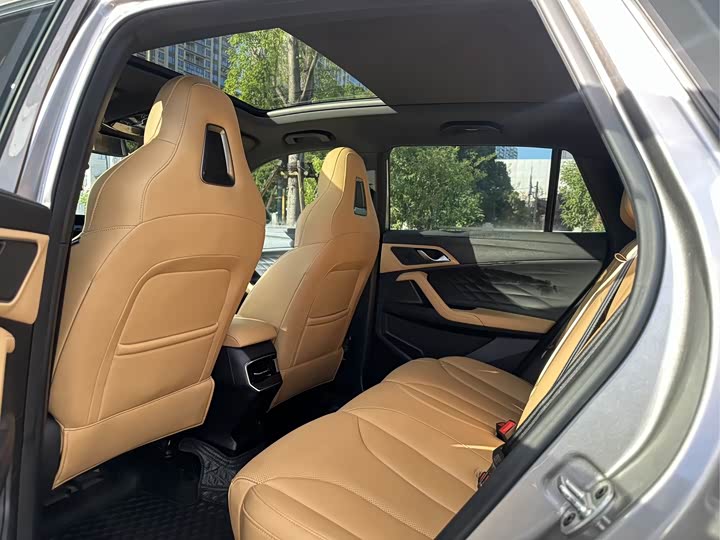 Roewe RX5 2023 2023款 1.5T 尊荣滑屏版