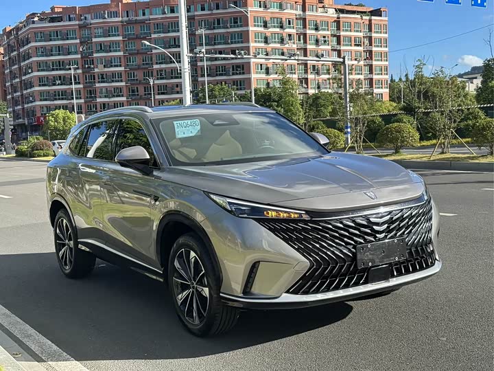 Roewe RX5 2023 2023款 1.5T 尊荣滑屏版